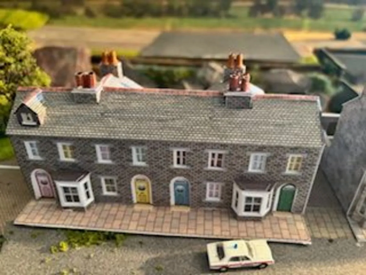 Pre-built houses & shops for N Guage Model Train - Image 4