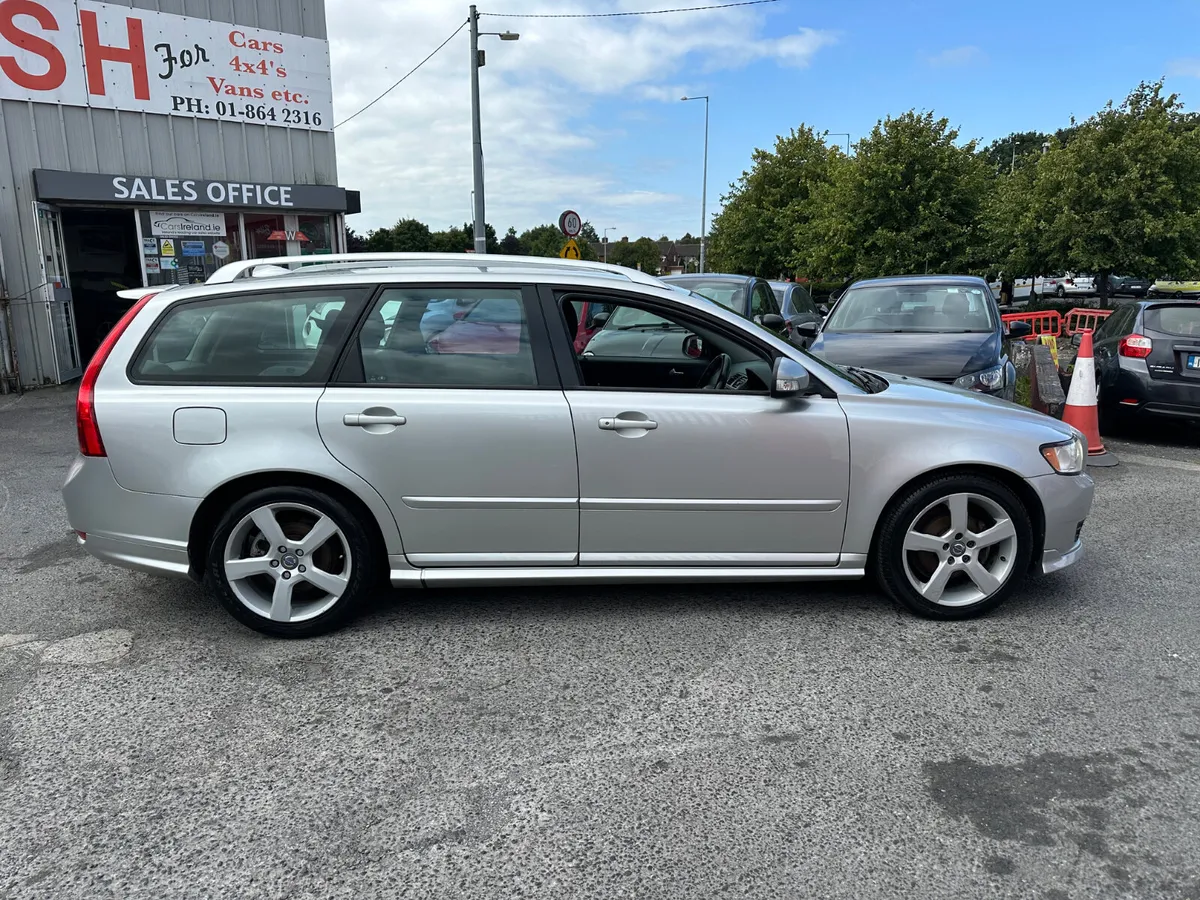 Volvo V50 1.6 Diesel R-Design NCT - Image 4
