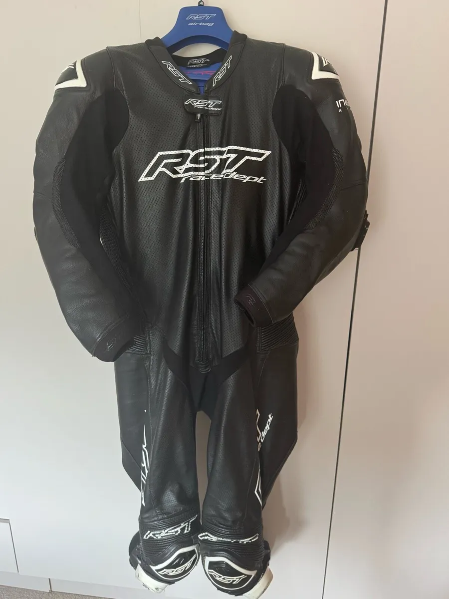 RST V4.1 Airbag Suit - Image 2