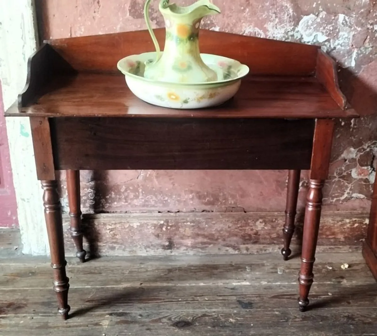 Victorian mahogany Washstand - Image 1