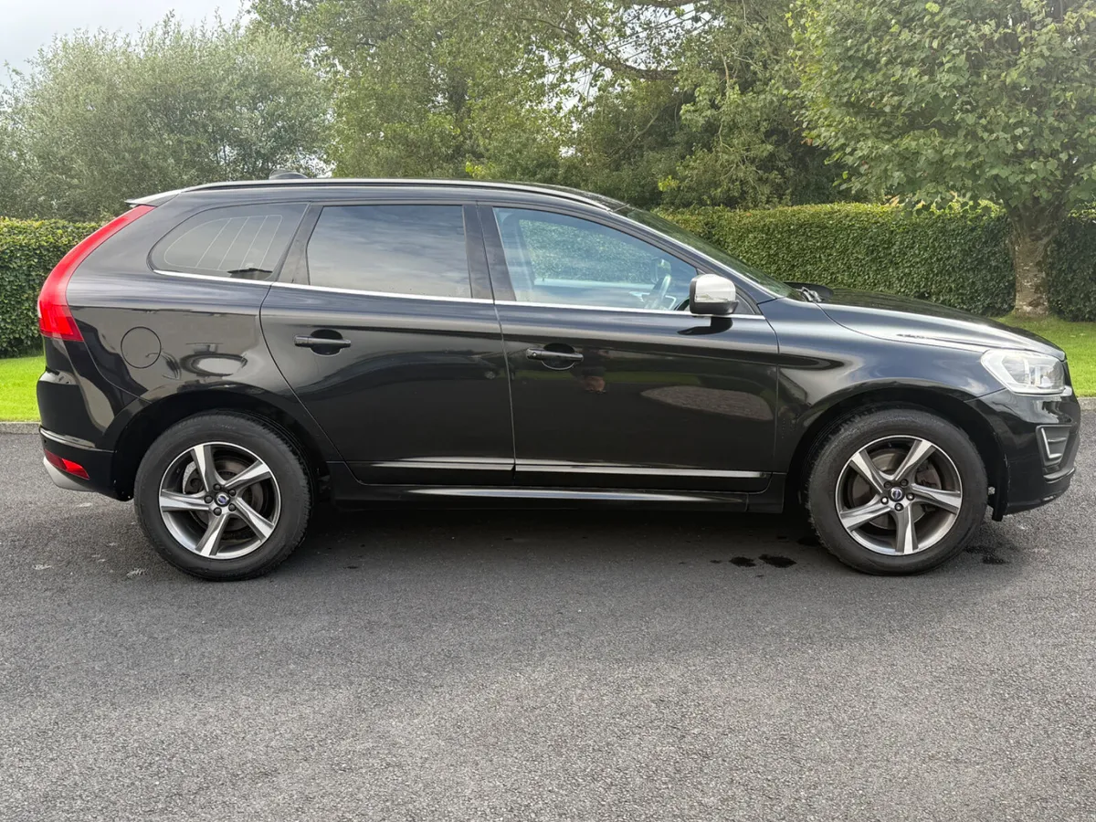 2015 Volvo XC60 R-Design 190BHP - Image 4