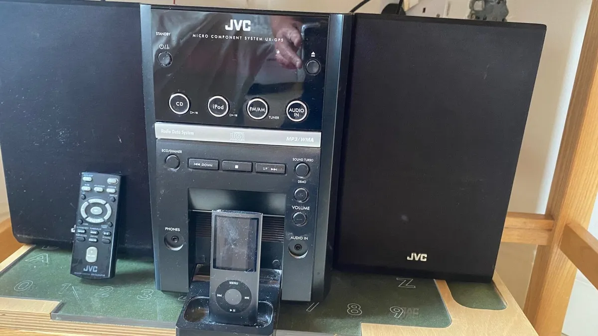 Stereo system - Image 1