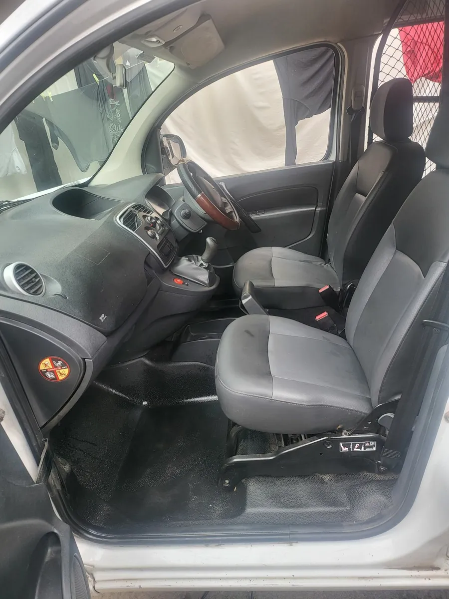 NEAREST OFFER 192 Renault Kangoo 1.5 cvrt 4/2026 - Image 2