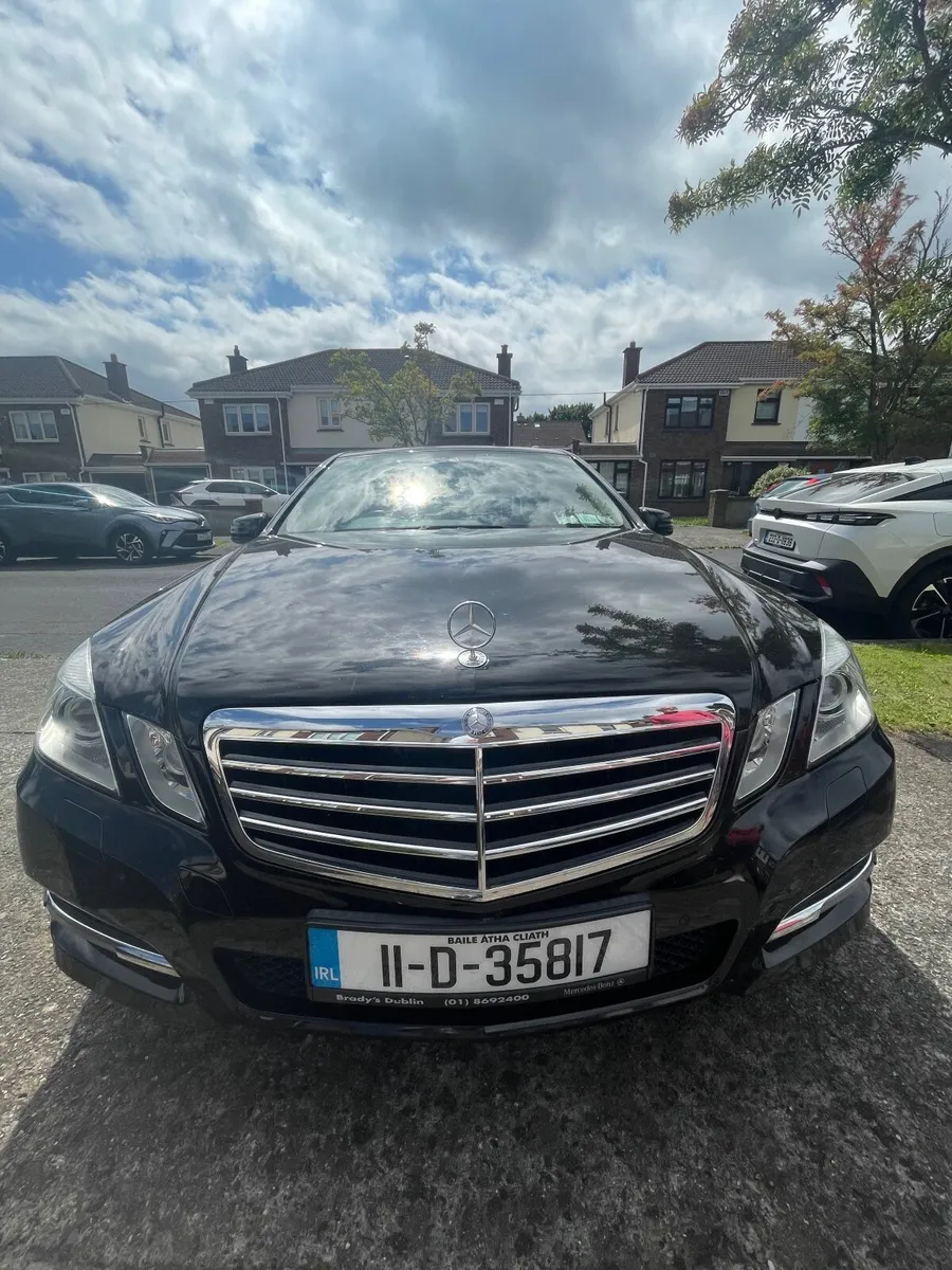 Mercedes-Benz E-Class 2011 - Image 4