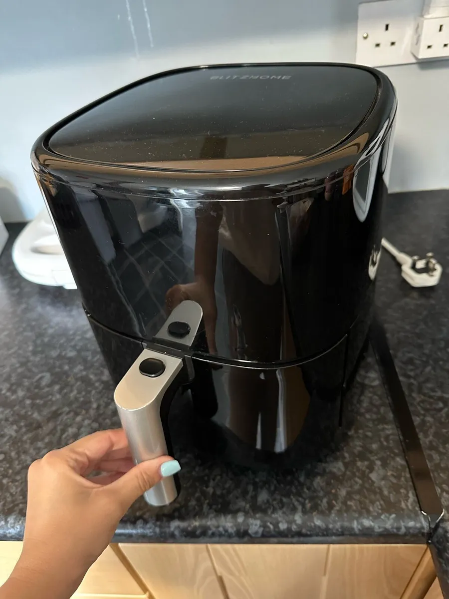 Air Fryer - Image 1