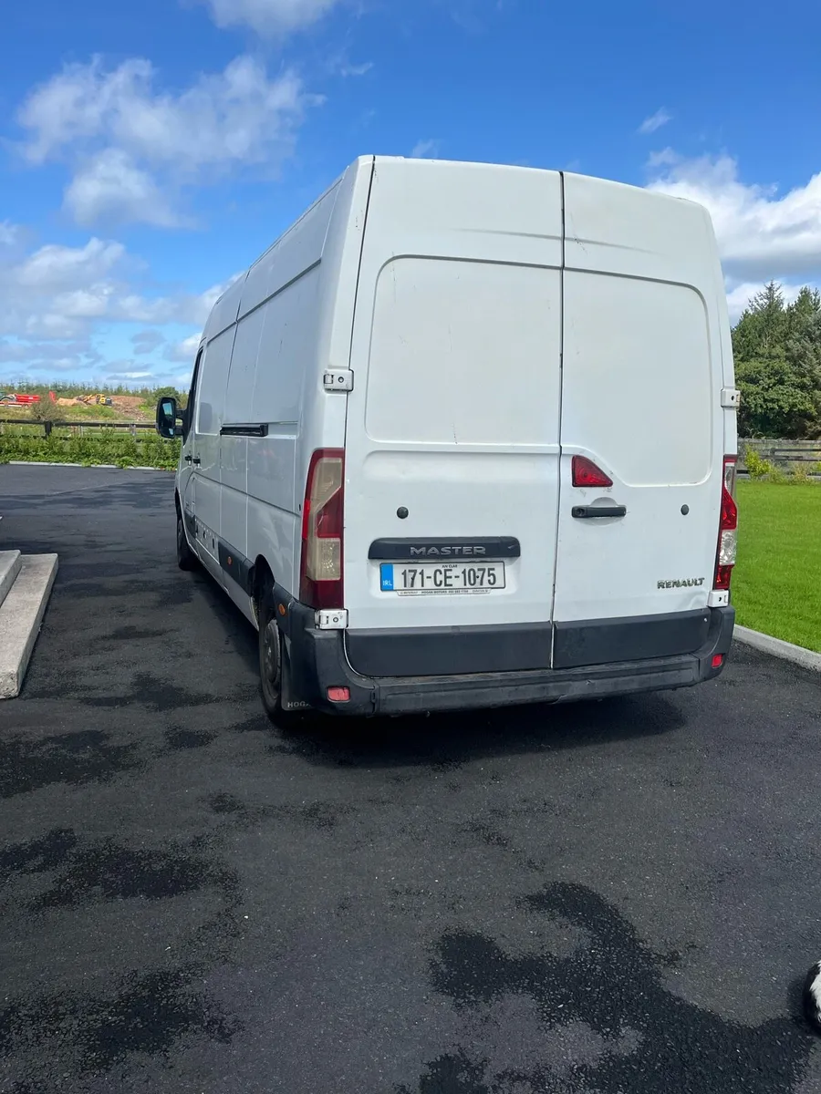 Fridge van renault master - Image 3