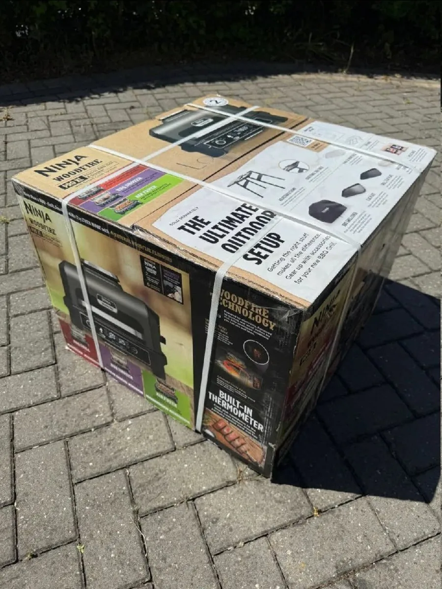 Ninja OG850UK Woodfire Pro XL Electric BBQ Grill - Image 1