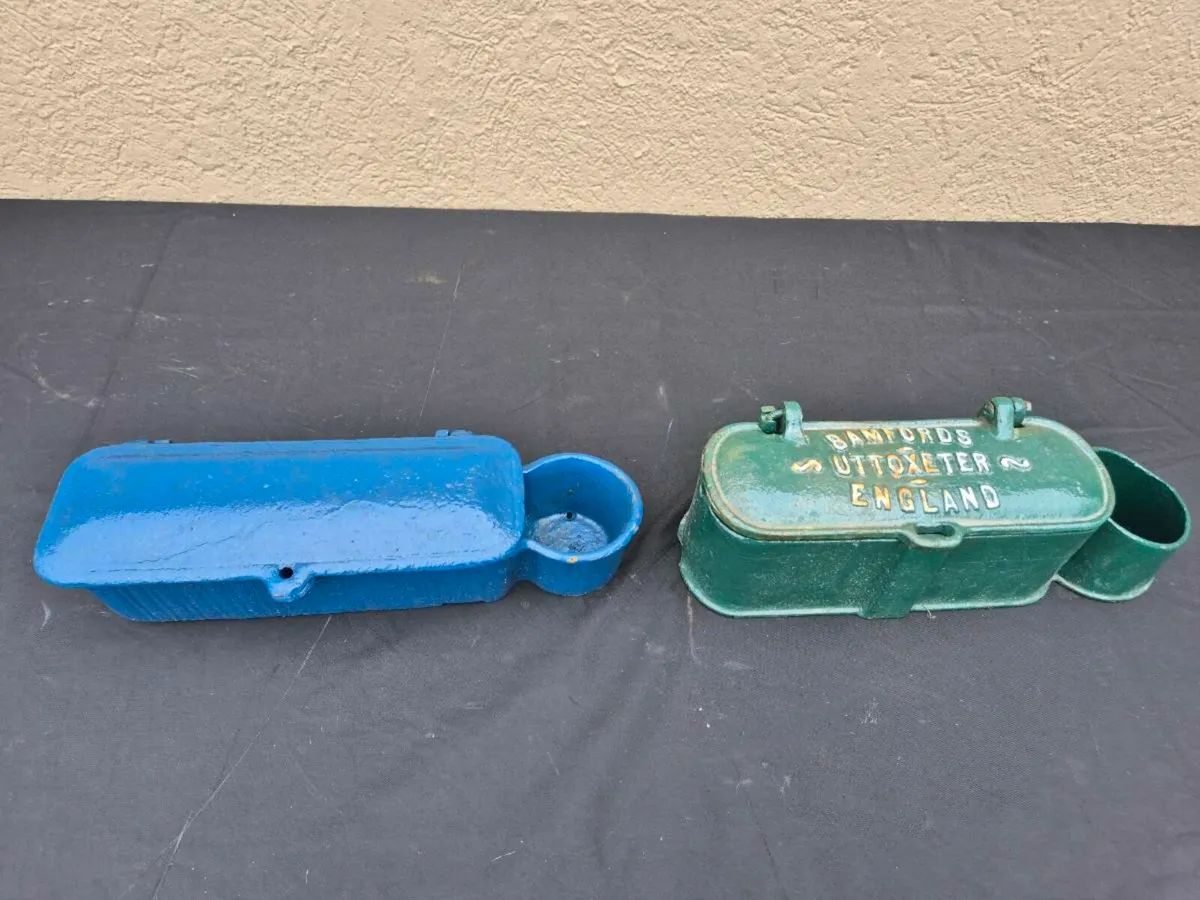 Tools box - Image 1