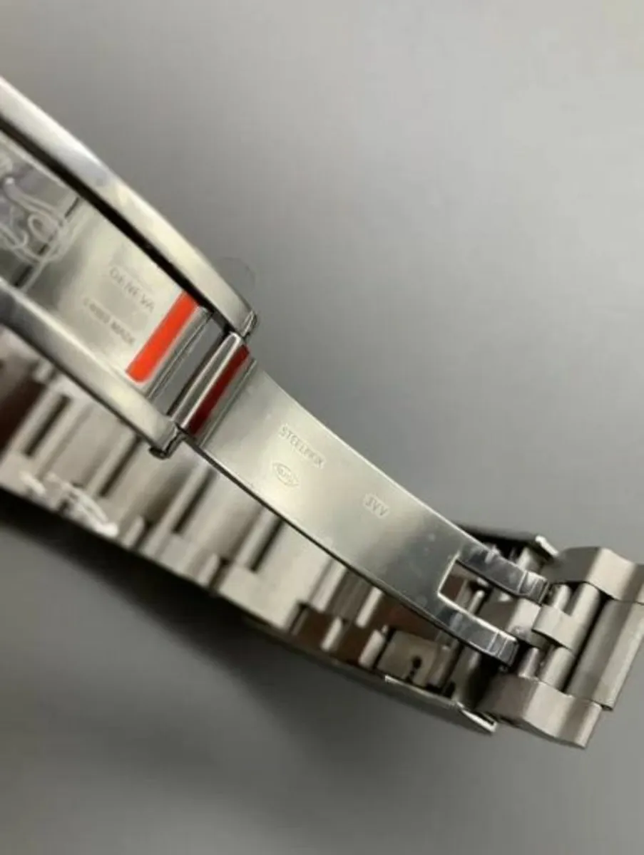 Rolex 41mm submariner VSF date 3235 oyster watch - Image 3
