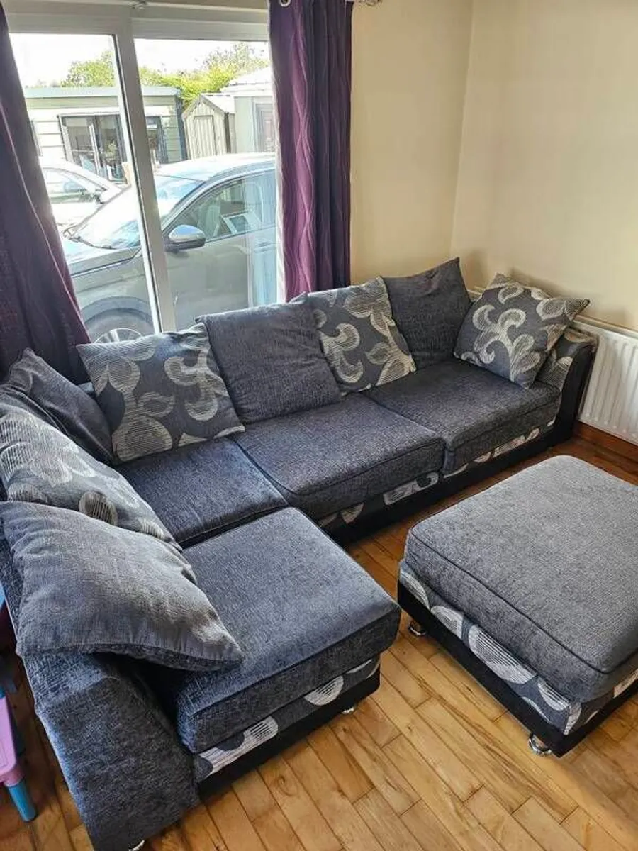 Corner Couch - Image 2