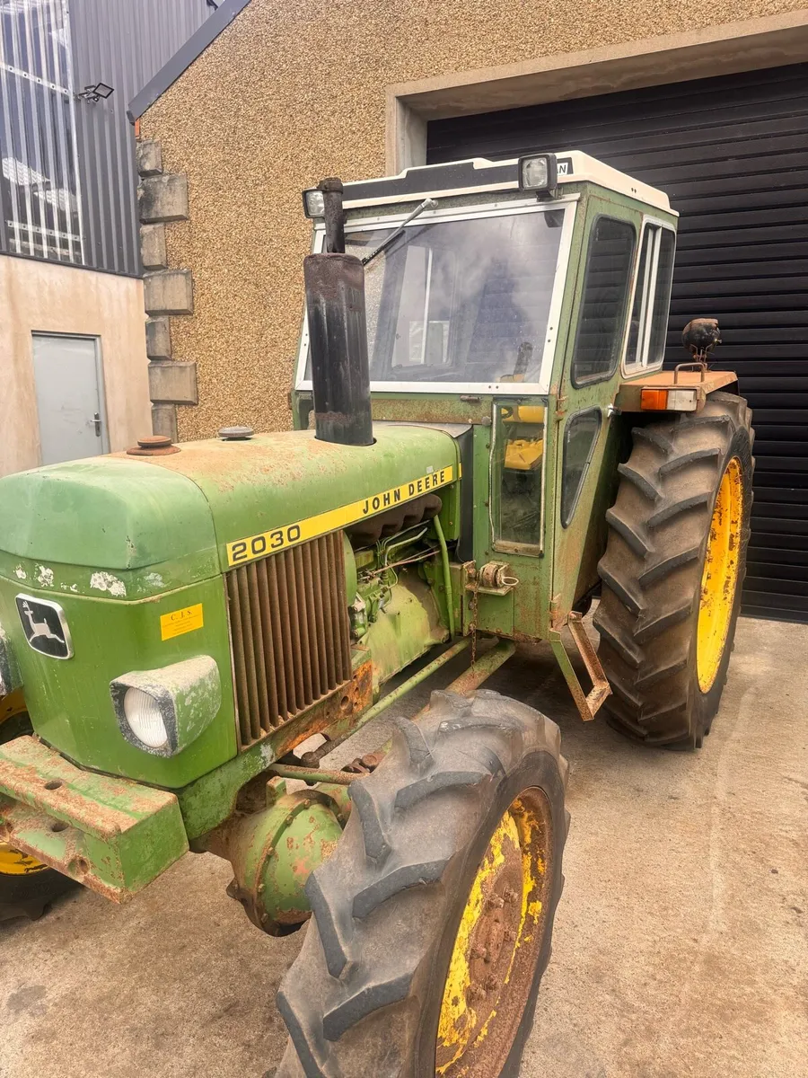 John Deere 2030 - Image 1