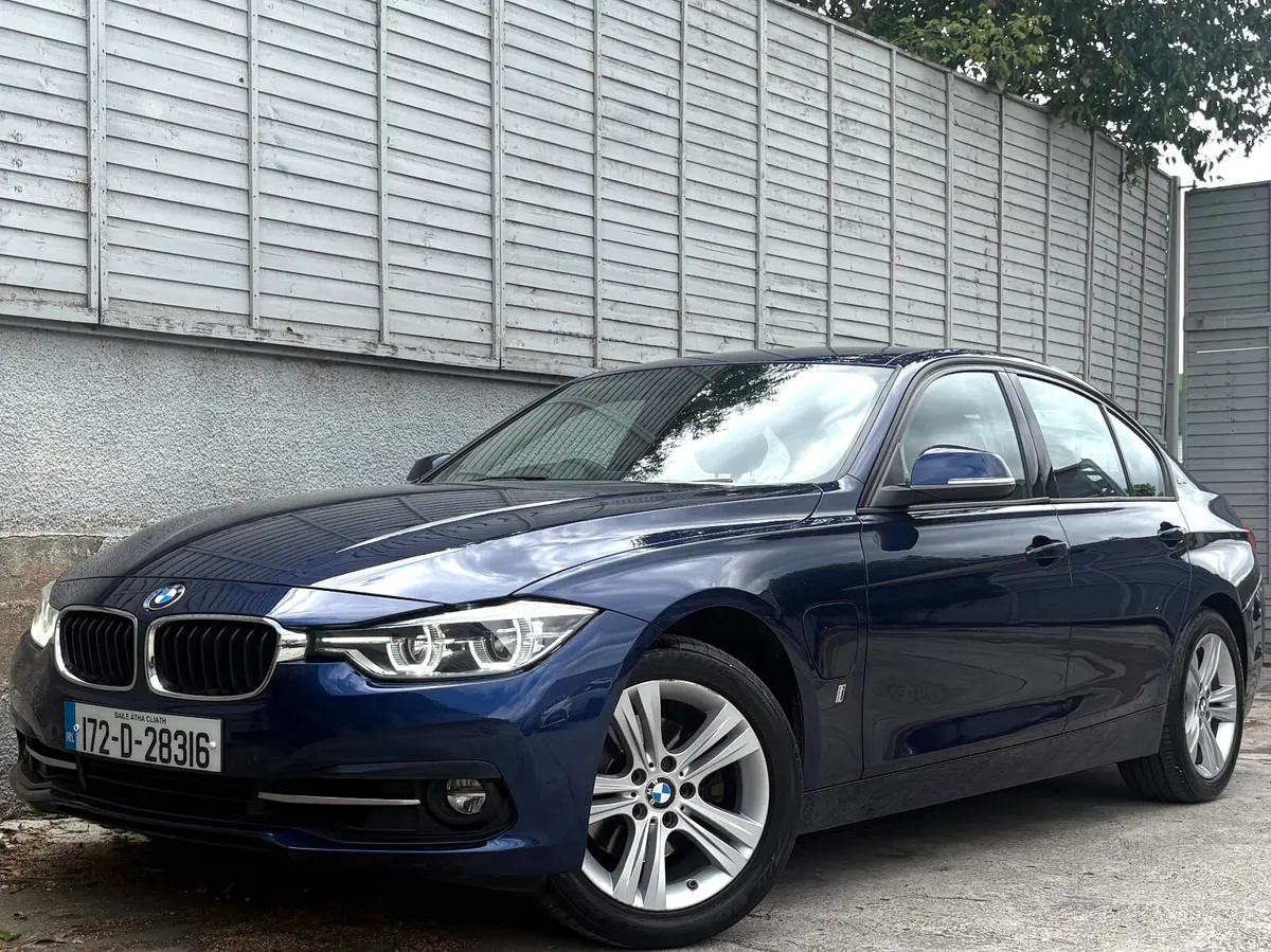 BMW 3-Series 2017 / 330e Sport plug-in hybrid - Image 4