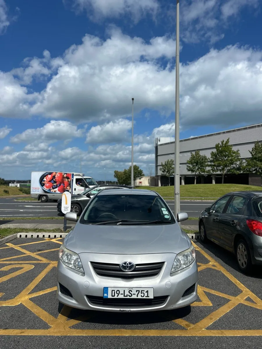 car - Image 1