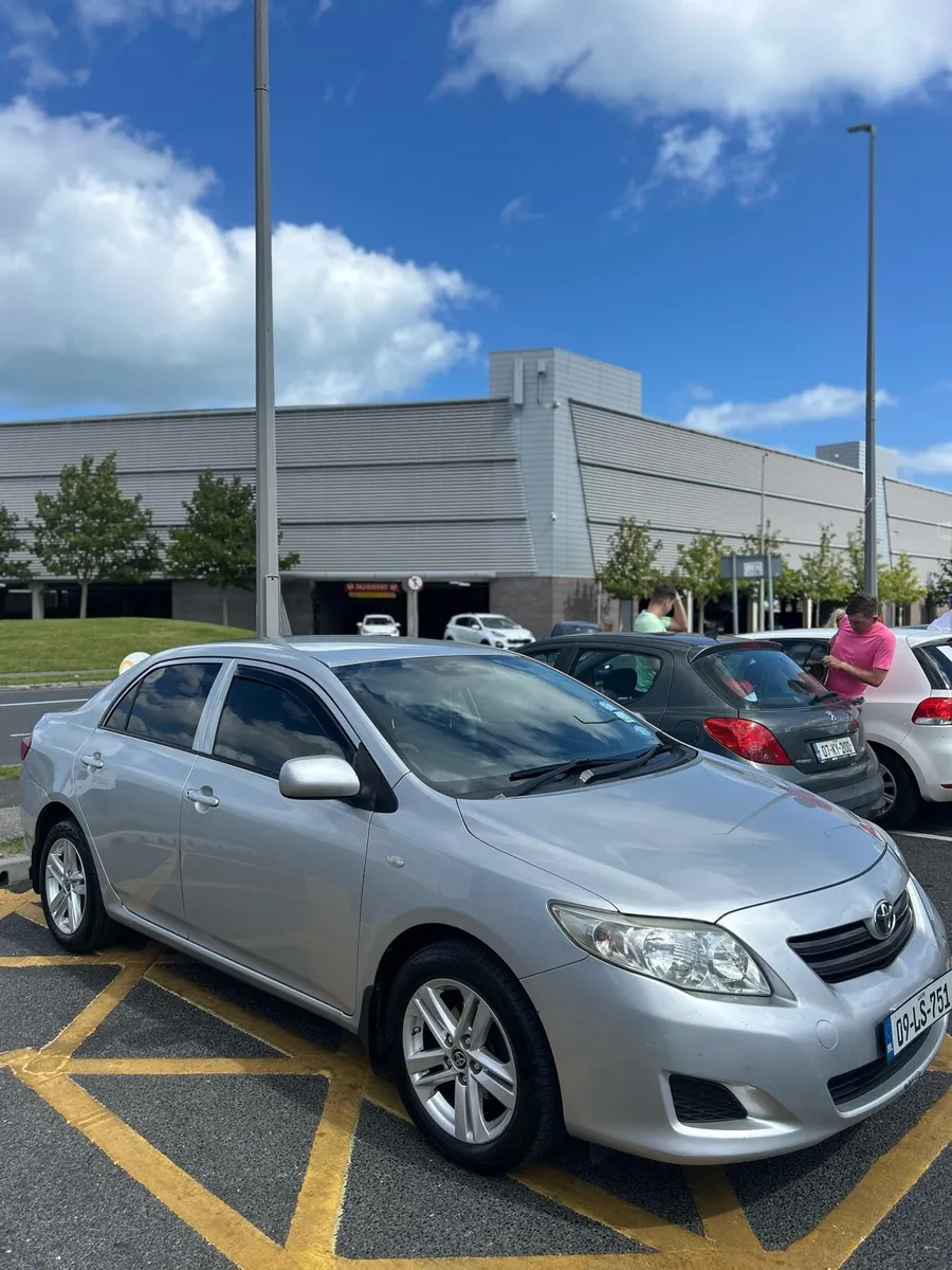 car - Image 2