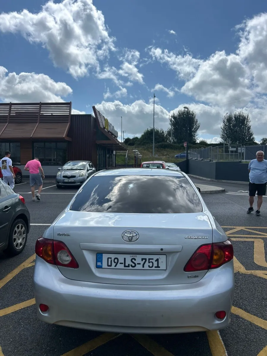 car - Image 4