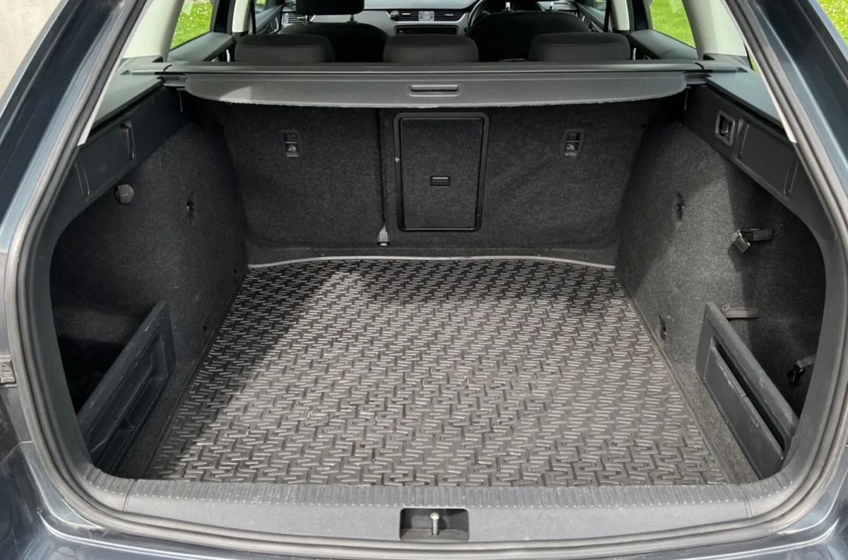 2018 Skoda Octavia 1.6TDI Combi - Image 4
