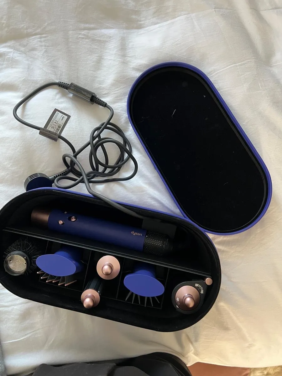 Dyson Airwrap multi-styler and dryer | Like New - Image 2