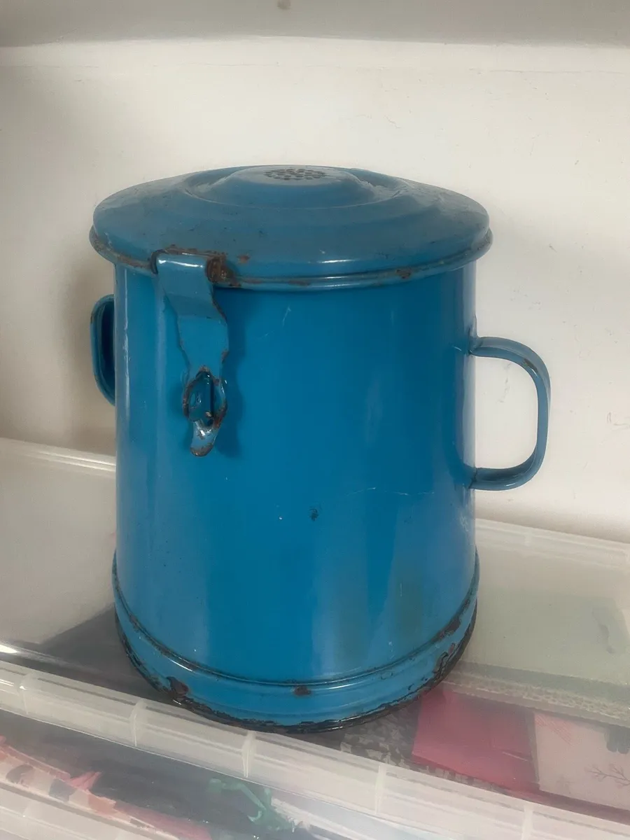 Vintage French oil can - Image 1