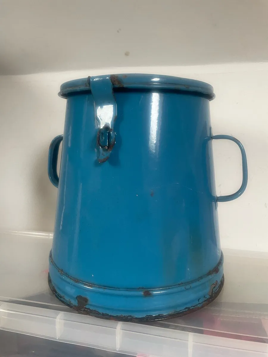 Vintage French oil can - Image 2