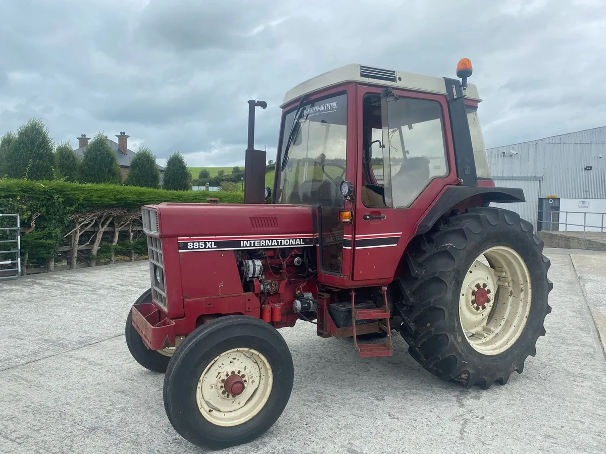 International 885xl - Image 1