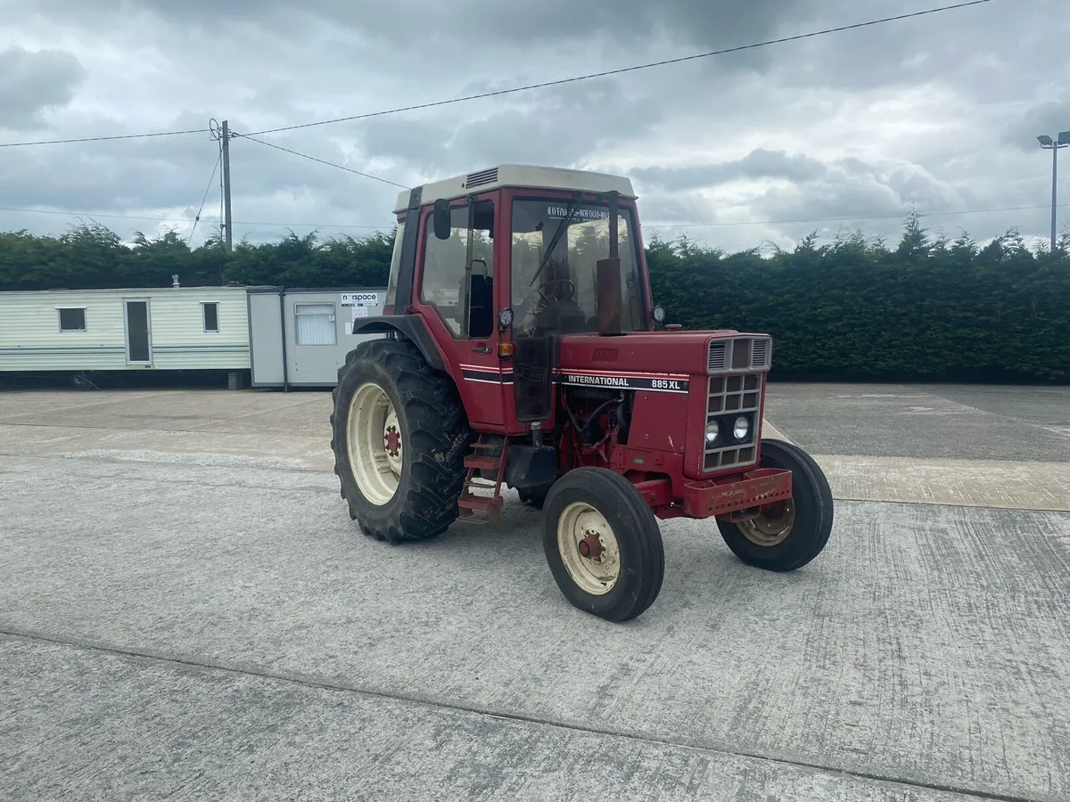 International 885xl - Image 2