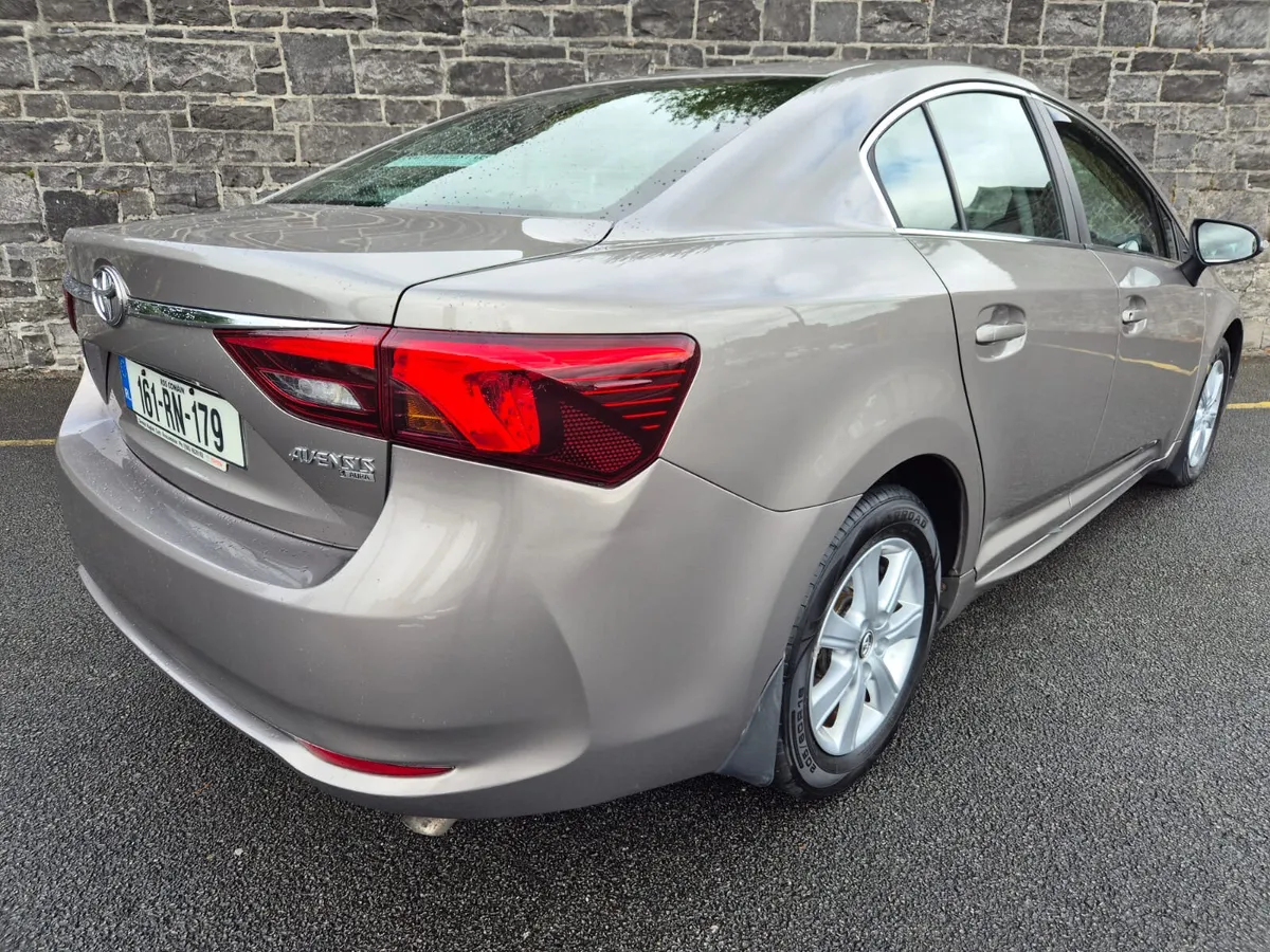 161 Toyota Avensis LOW KMS!! Trade in's+warranty - Image 4