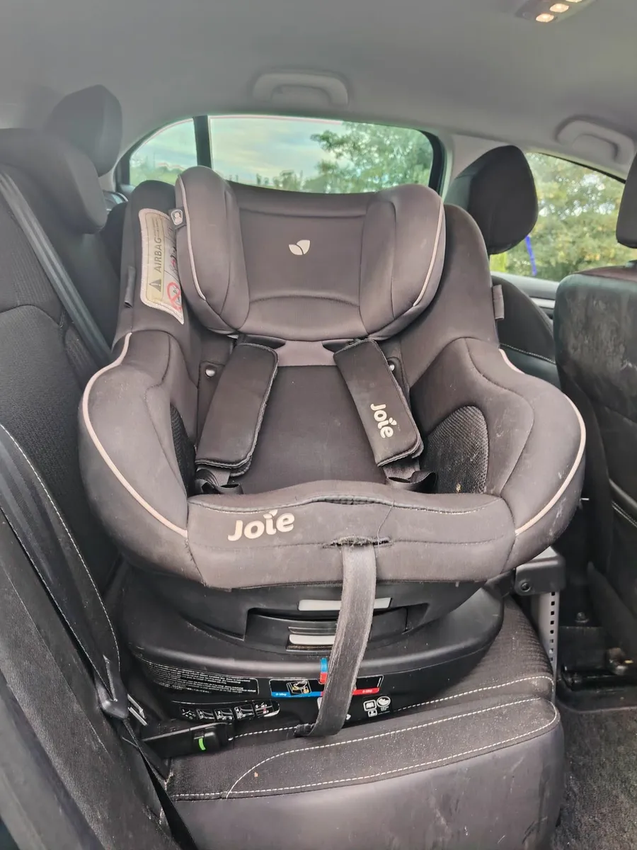 Joie 360 car seat - Image 3