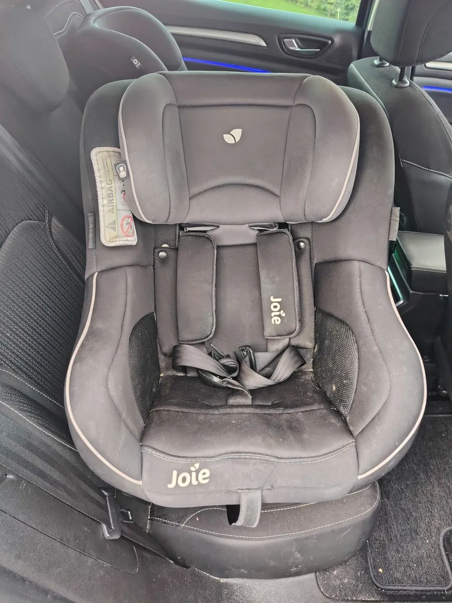 Joie 360 car seat - Image 4
