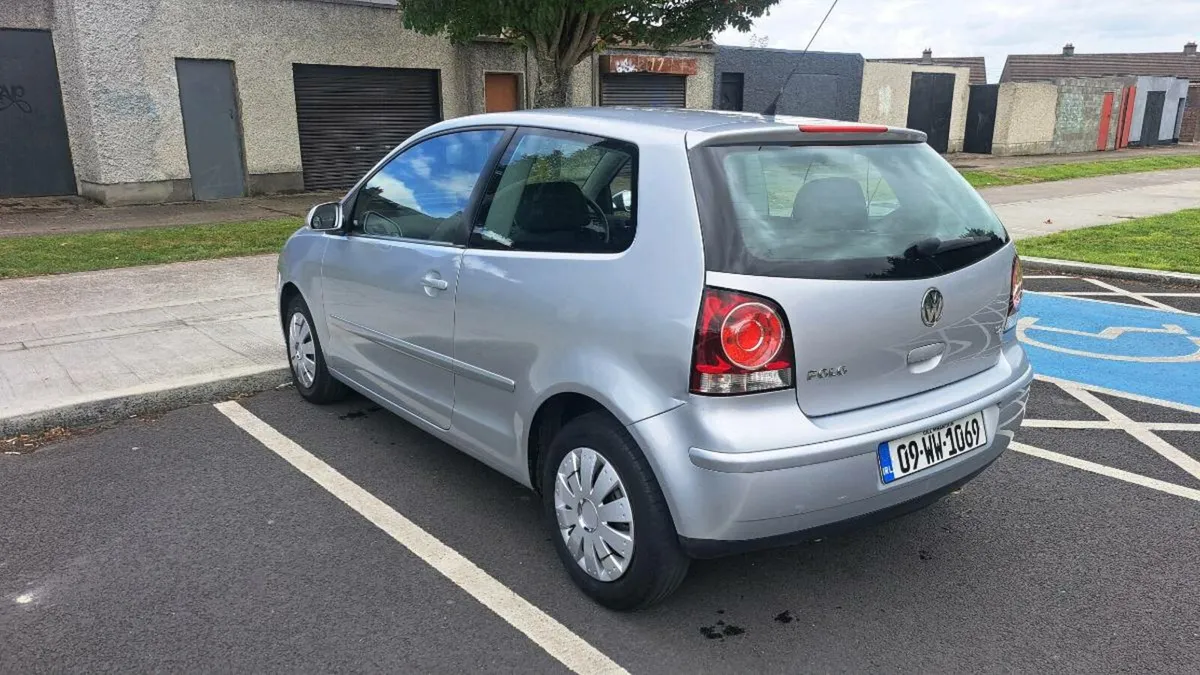Polo 1.2 petrol 2009 Fresh nct long tax Car play - Image 4