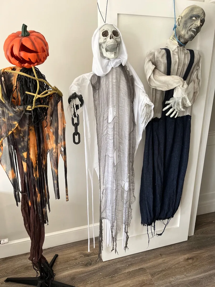 Halloween Decorations - Image 1