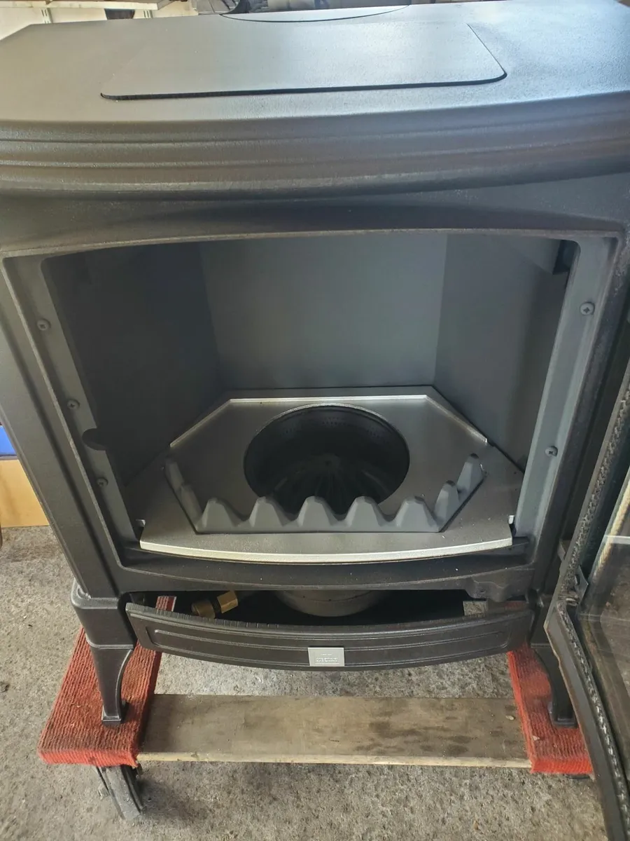 Nestor Martin 8 kw oil stove fully refurbished - Image 2