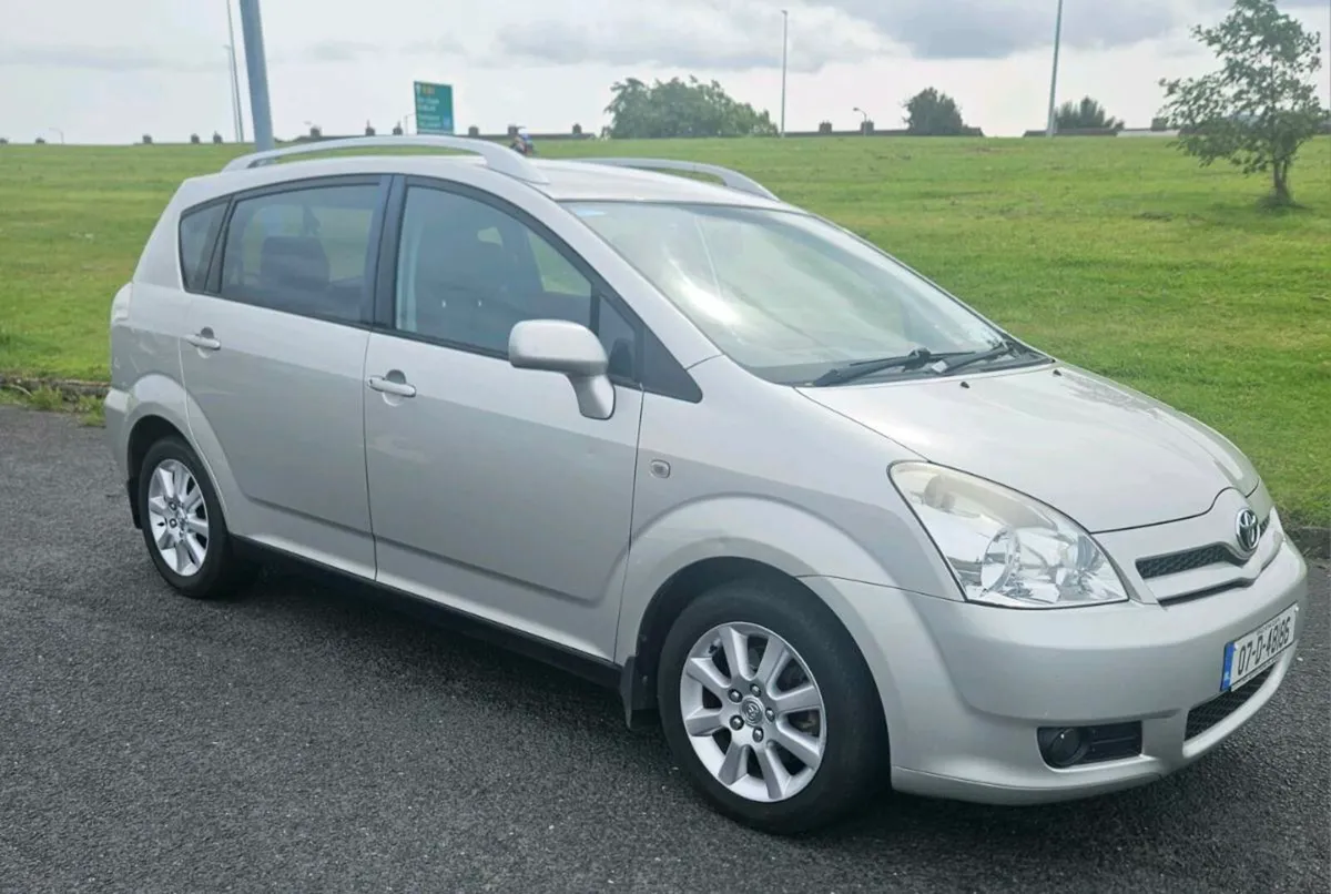 2007 Toyota Corolla Verso 7seat - Image 1