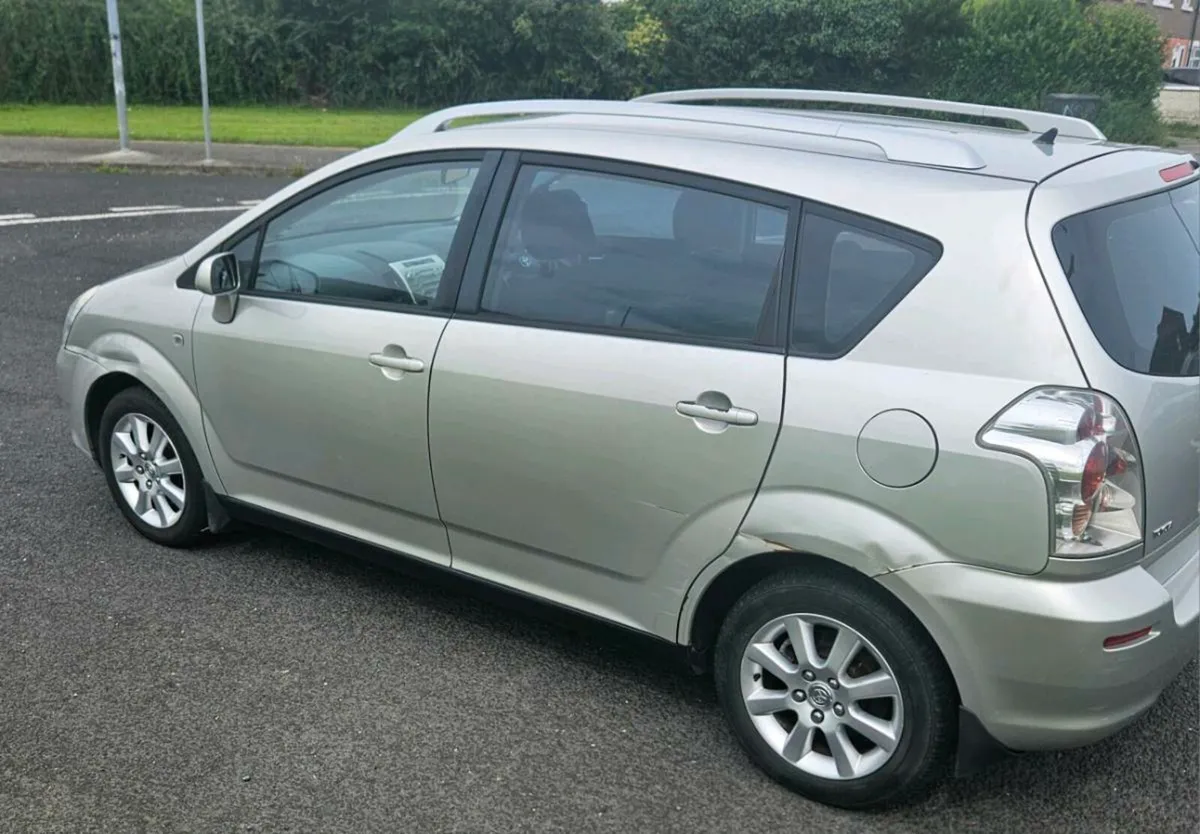 2007 Toyota Corolla Verso 7seat - Image 4