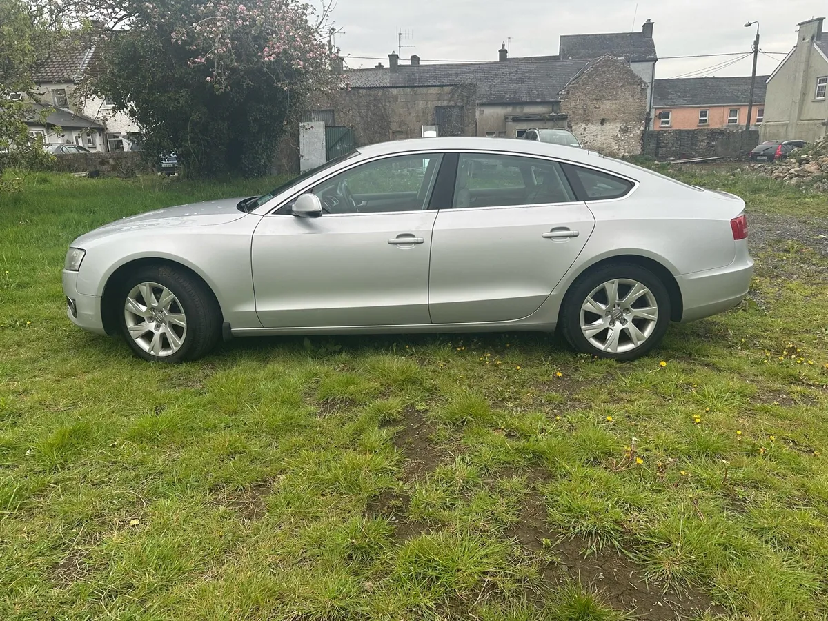 Audi a5 2011 - Image 2