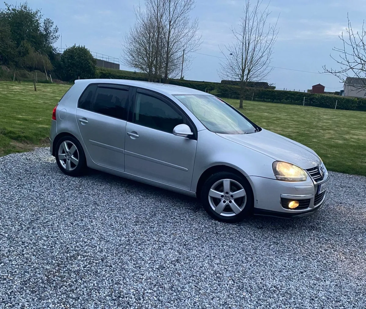 Volkswagen Golf 2008 - Image 1