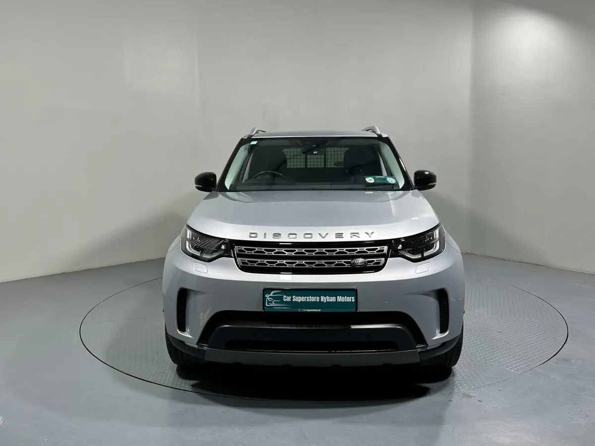 Land Rover Discovery SE Commercial 3.0 SD6 201 - Image 2