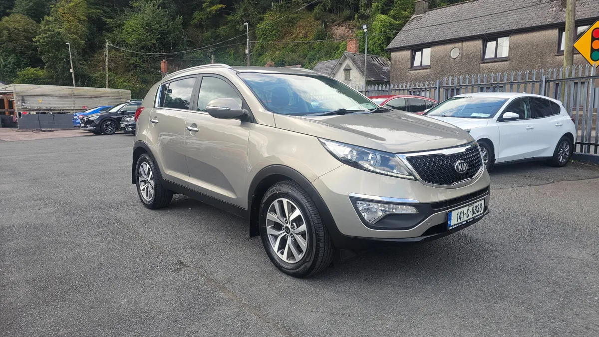 Kia Sportage 2014 1.7 EX - Image 2