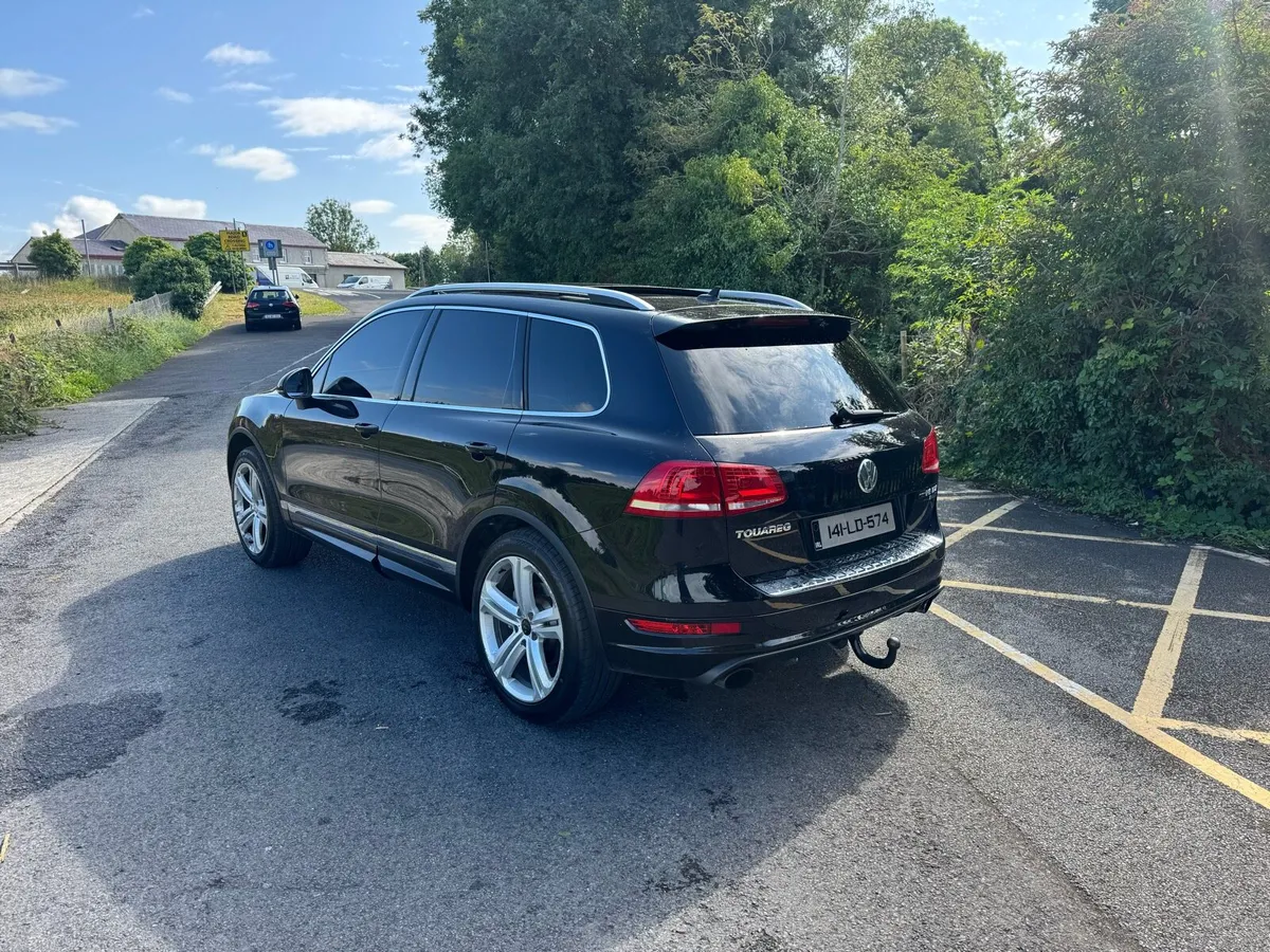 Volkswagen Tourag 3.0 Diesel V6 - Image 3