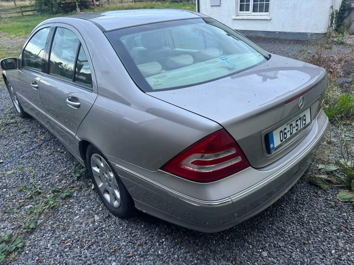 Mercedes C180 elegance automatic €1,500 - Image 4