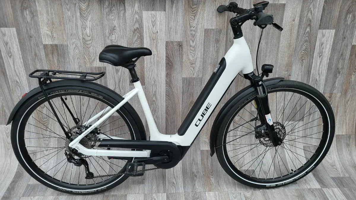 CUBE ELECTRIC BIKE, BOSCH - Image 1