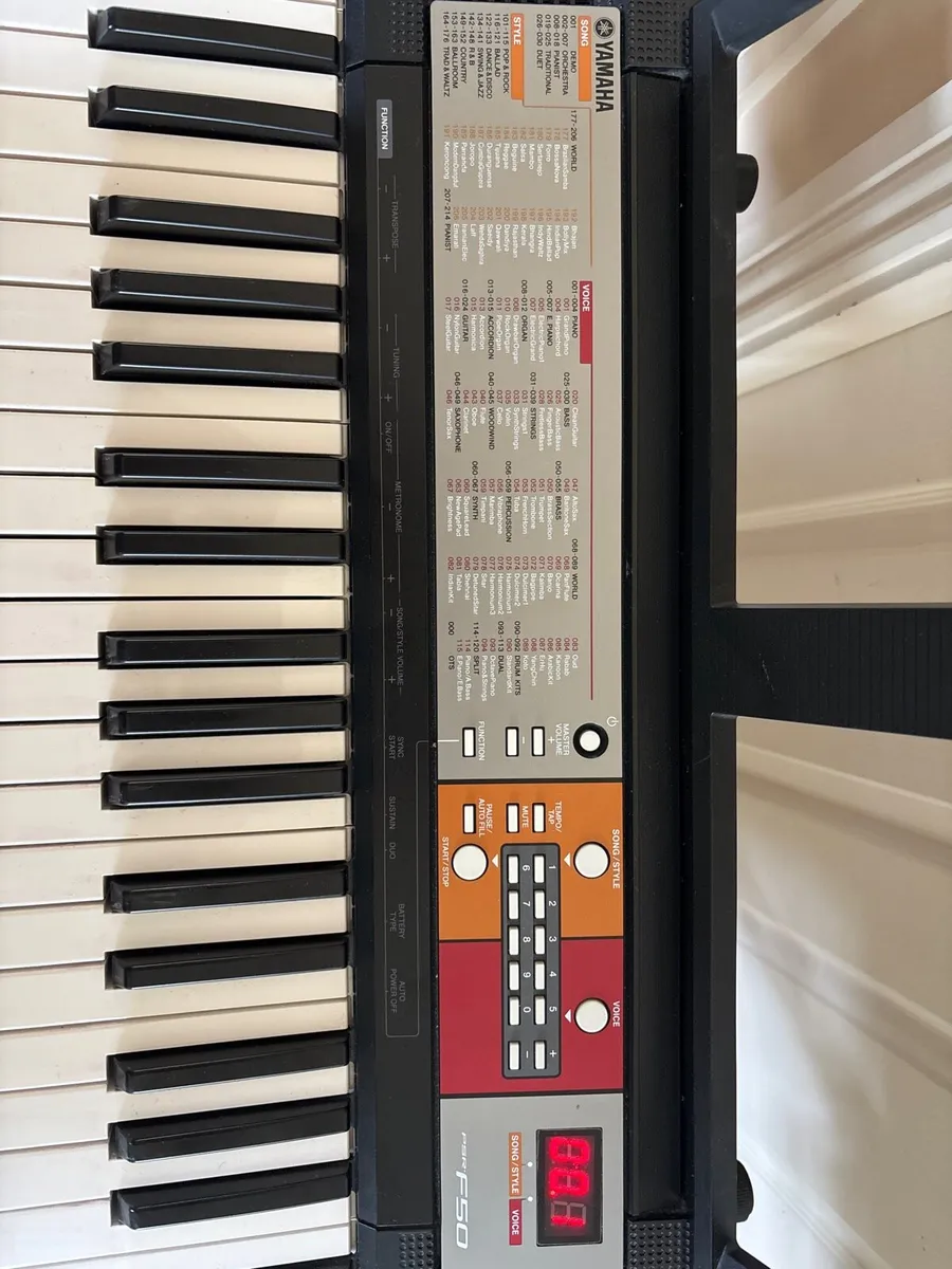 Yamaha electric piano - Image 3