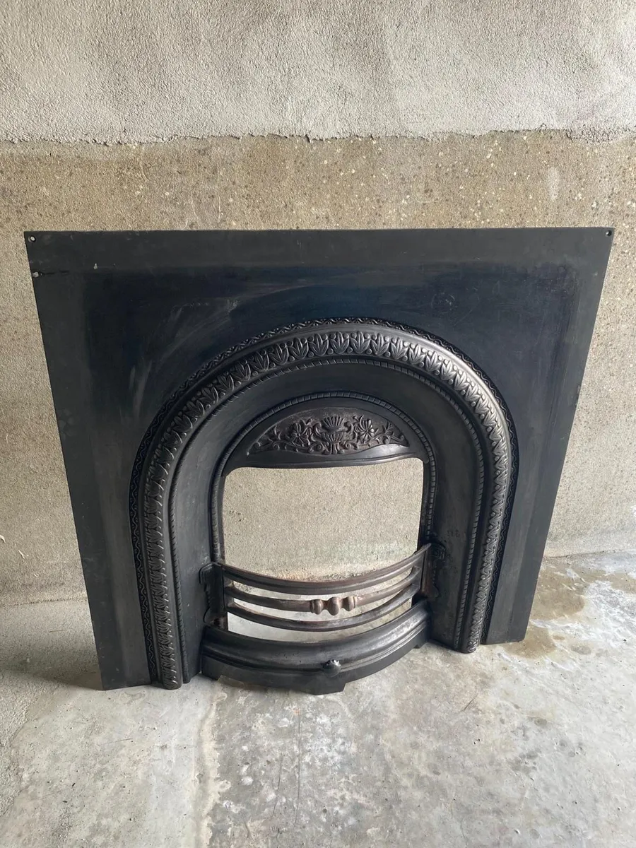 Complete fireback insert - Image 1