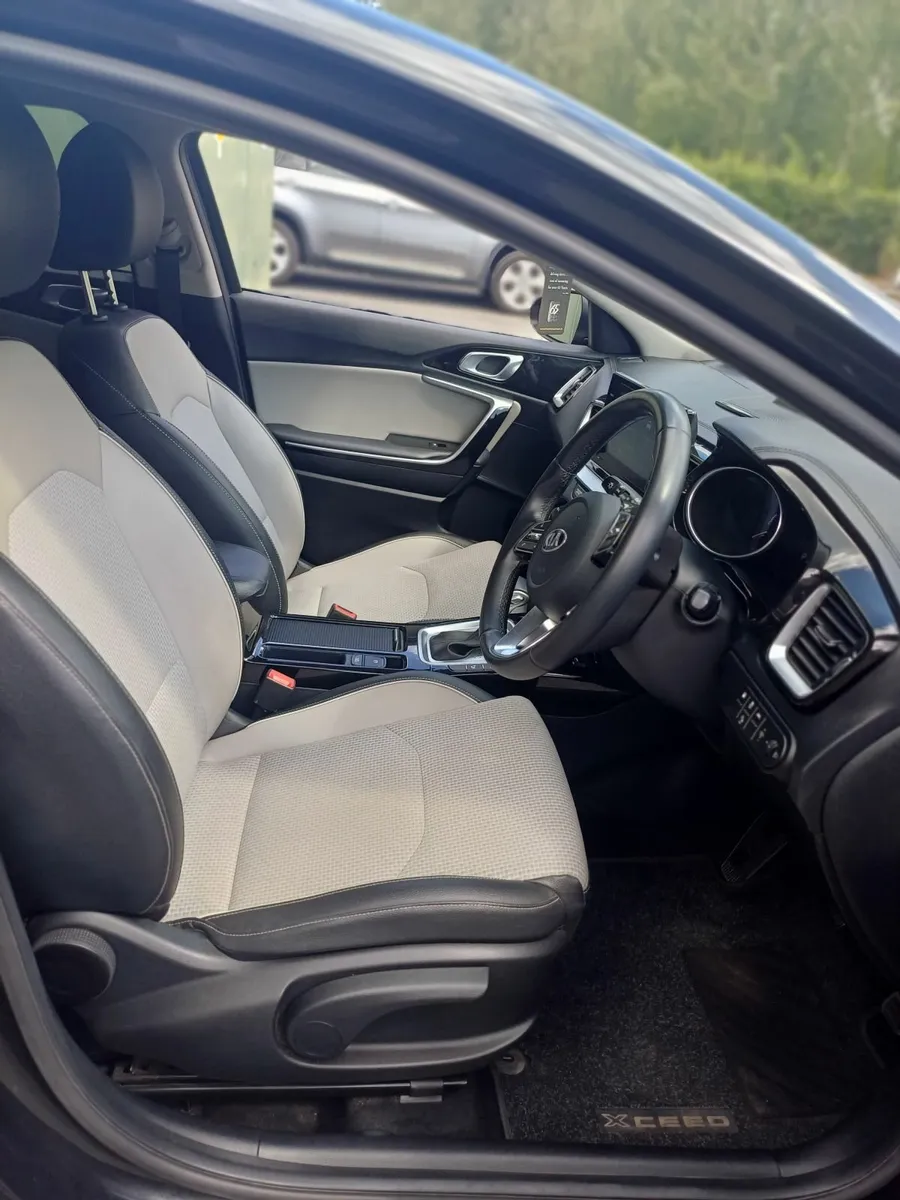 Kia XCeed 1.6 Phev Petrol/Plug-In Hybrid - Image 4