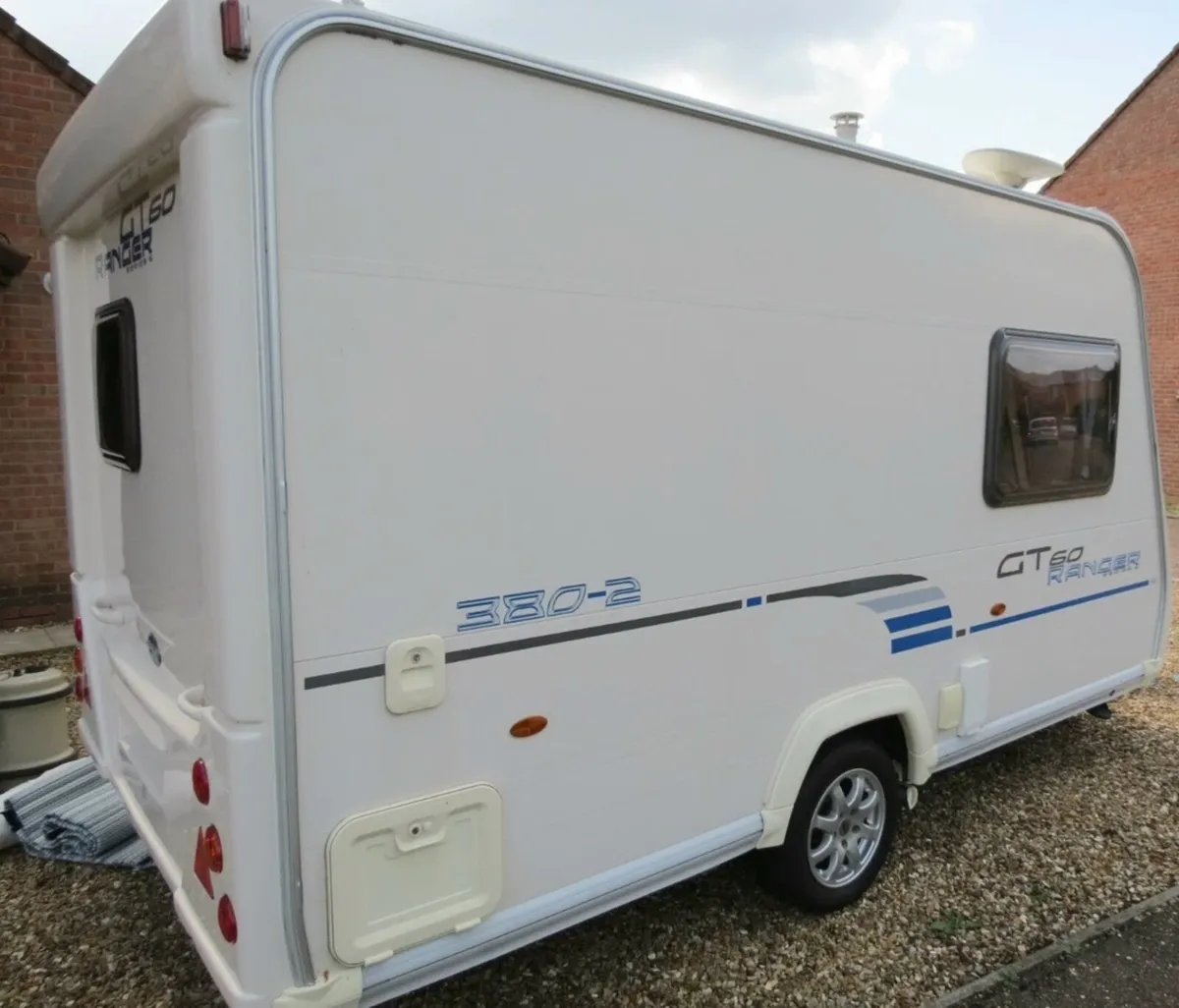 2009 Bailey Ranger Gt60 2/3 berth , light weight - Image 4