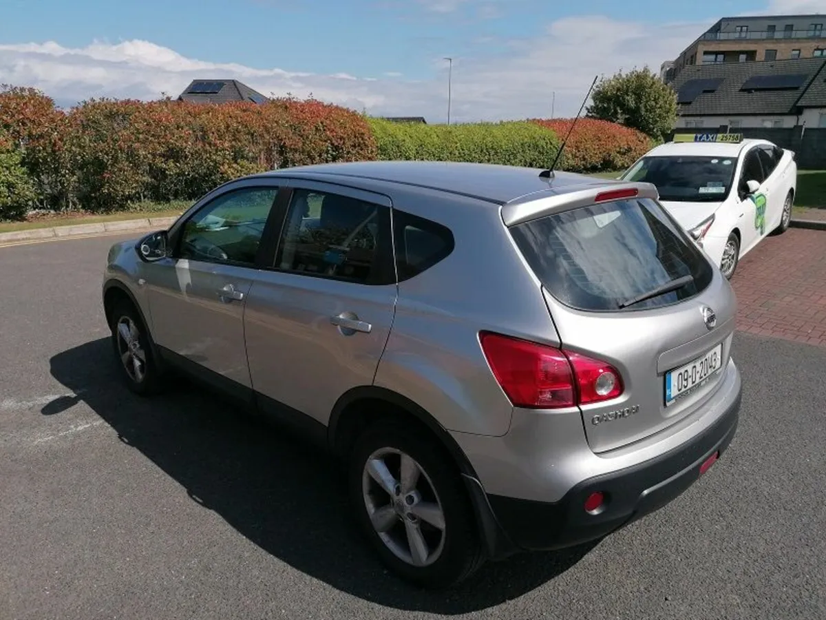 Nissan Qashqai 1.6 petrol, NEW NCT - Image 3