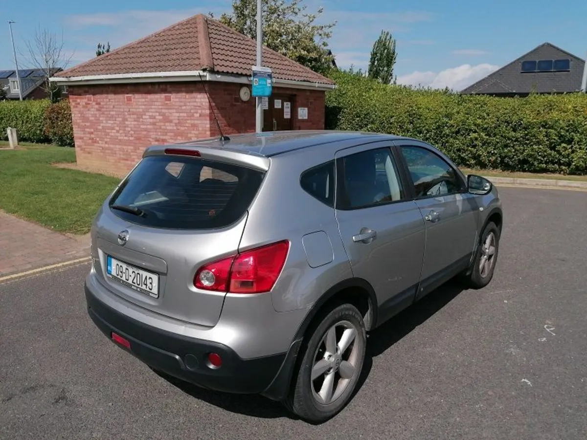 Nissan Qashqai 1.6 petrol, NEW NCT - Image 4