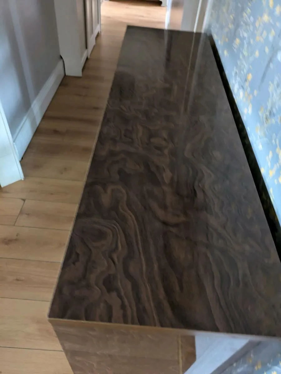 China cabinet/ glass display case - Image 3