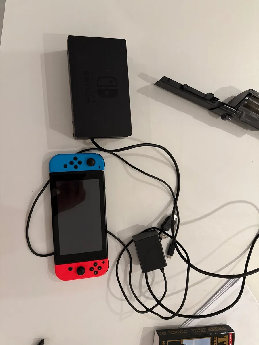 Nintendo Switch Console – Excellent Condition, No