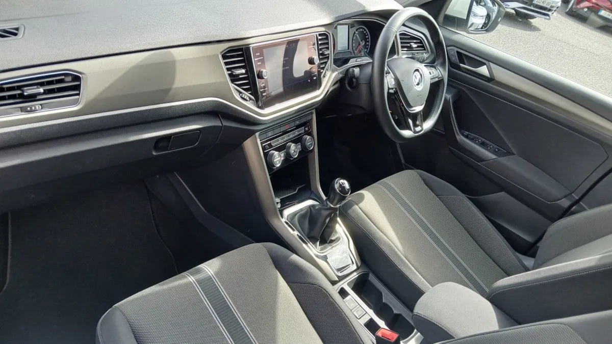 Volkswagen T-Roc Design 1.6 TDI 115 BHP  rear Vie - Image 3