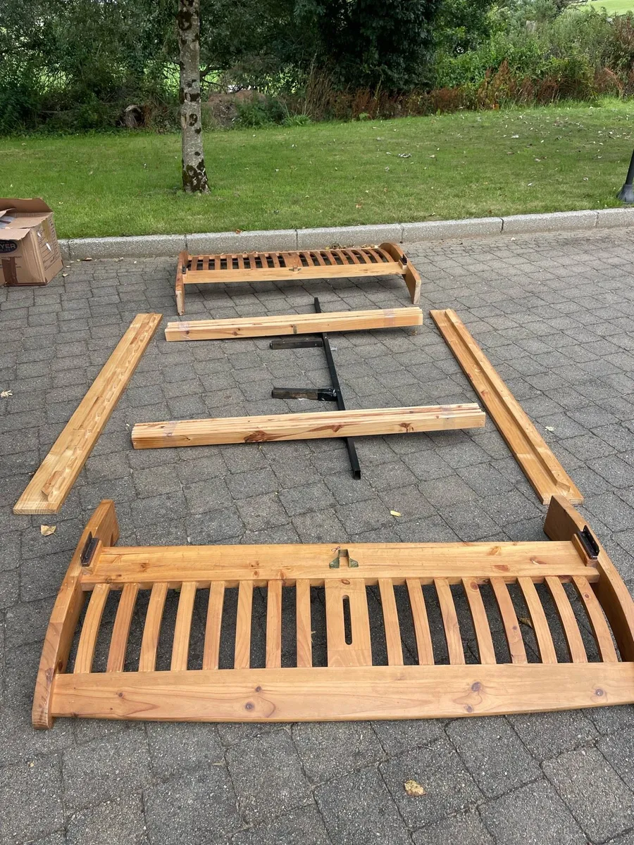 Queen Sleigh Bed - wooden - unassembled - Image 1